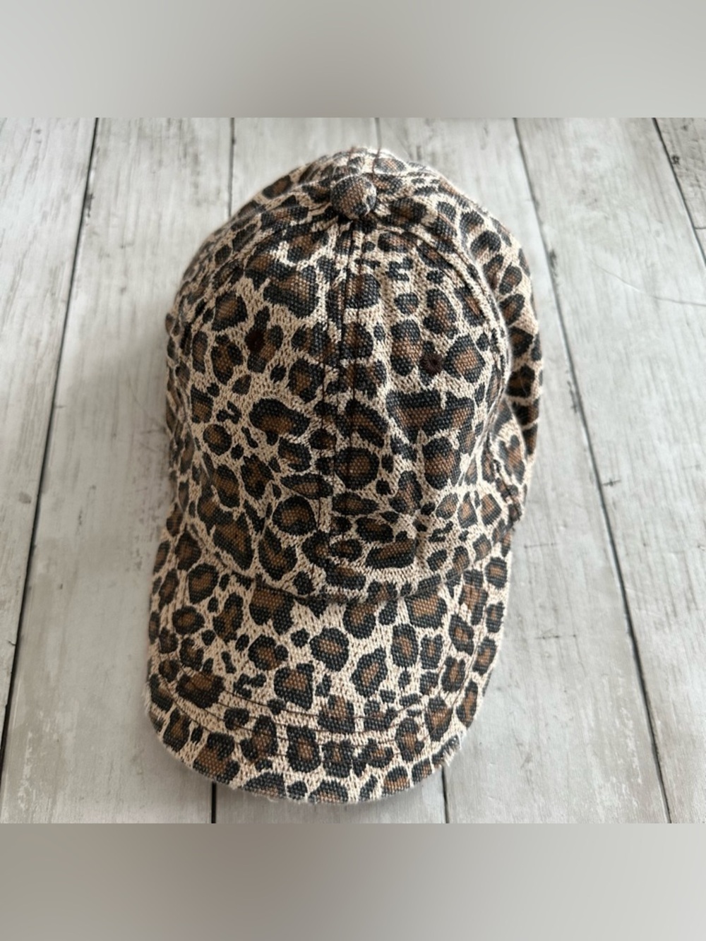 PREOWNED LEOPARD HAT BASEBALL CAP BROWN TAN WOMENS ADJUSTABLE